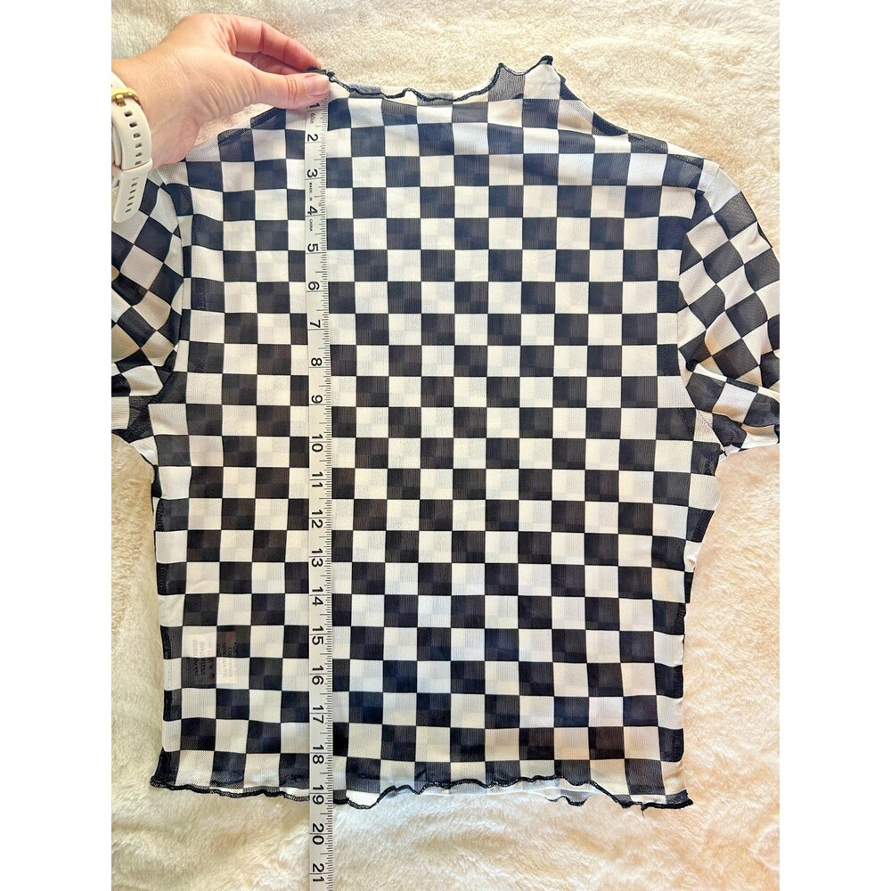 Black & white checkered women's sheer mock neck long sleeve crop top - Picture 5 of 6
